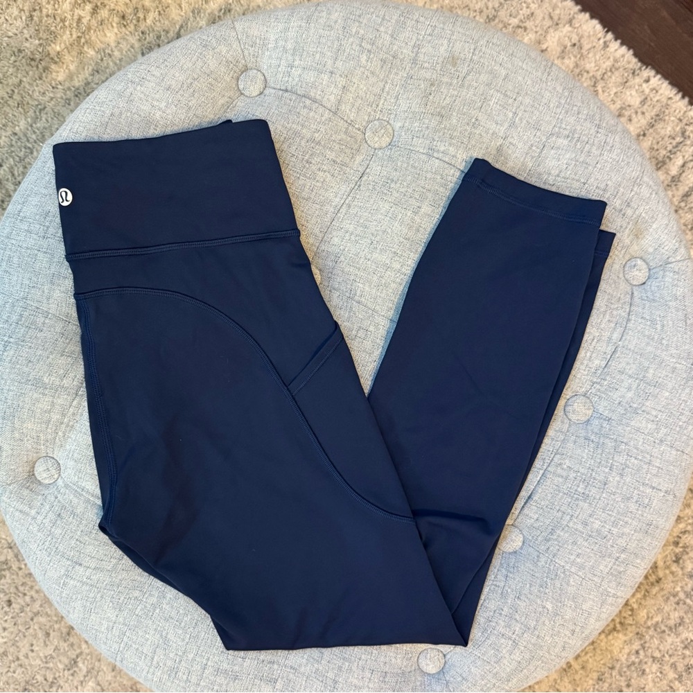 Lululemon Invigorate High-Rise 23" True Navy Size 6 Leggings💎EUC Retail $118 - Picture 9 of 9
